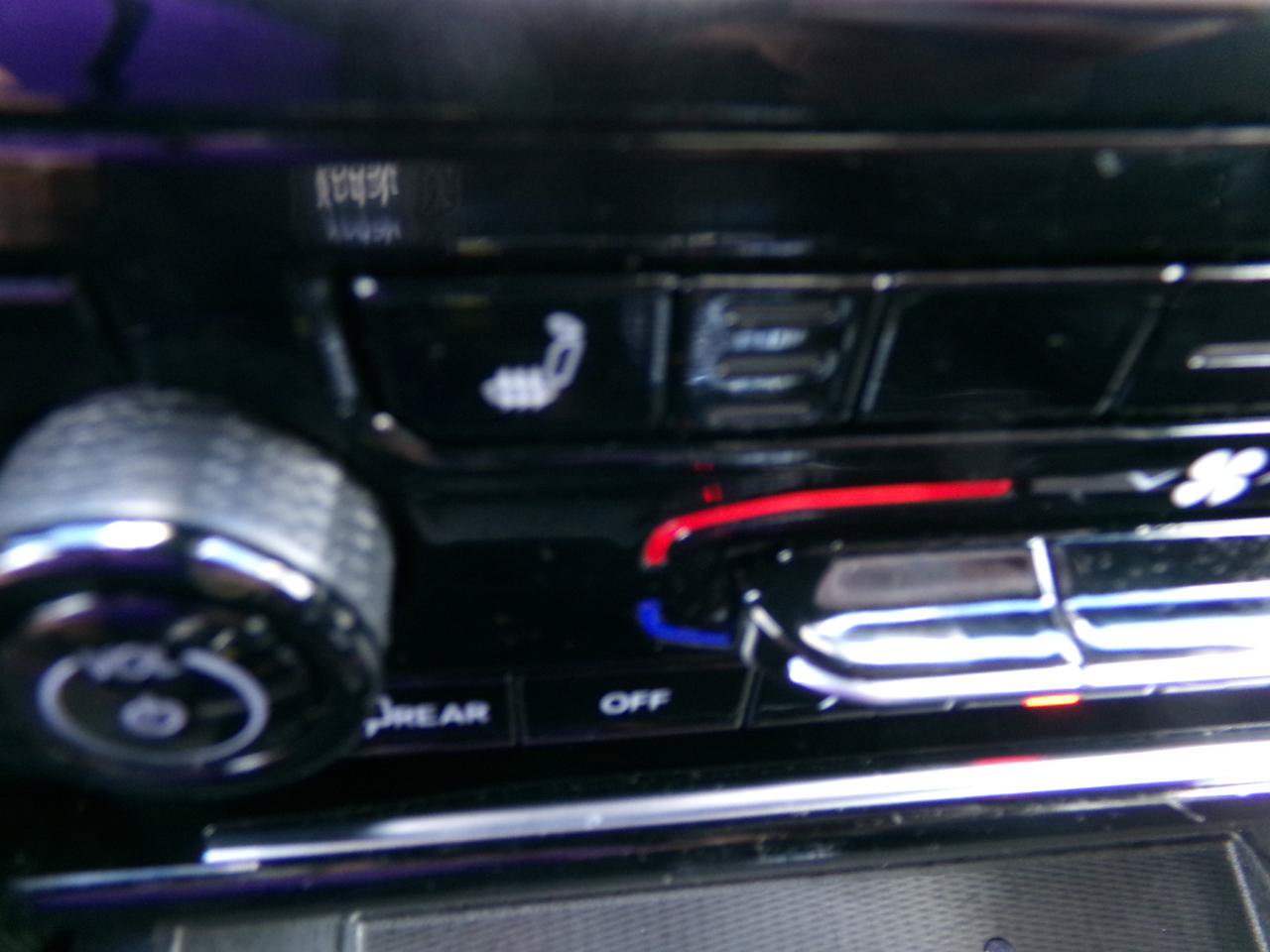 Used 2023 Jeep Grand Cherokee Altitude AWD/4WD image 33