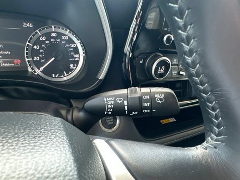 Certified 2025 Toyota Highlander XLE AWD/4WD image 31