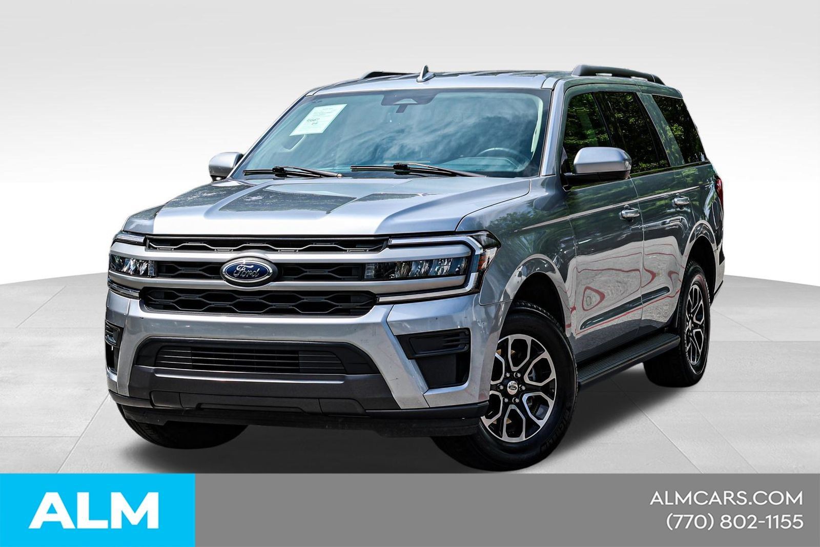 Used 2024 Ford Expedition XLT RWD image 1