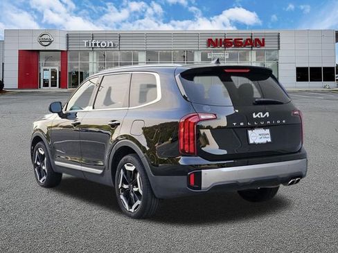 Used 2025 Kia Telluride S FWD image 6