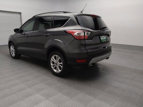 Used 2018 Ford Escape SEL image 2