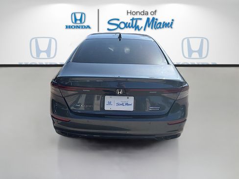 Used 2023 Honda Accord Touring image 6