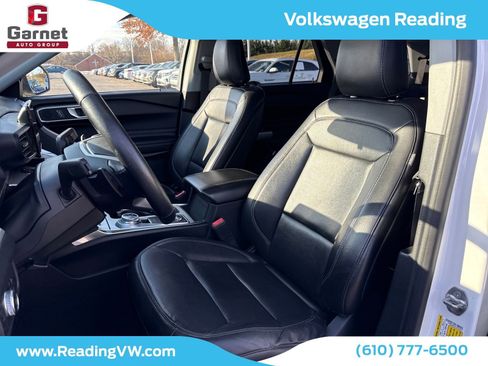 Used 2020 Ford Explorer XLT w/ Equipment Group 202A image 10