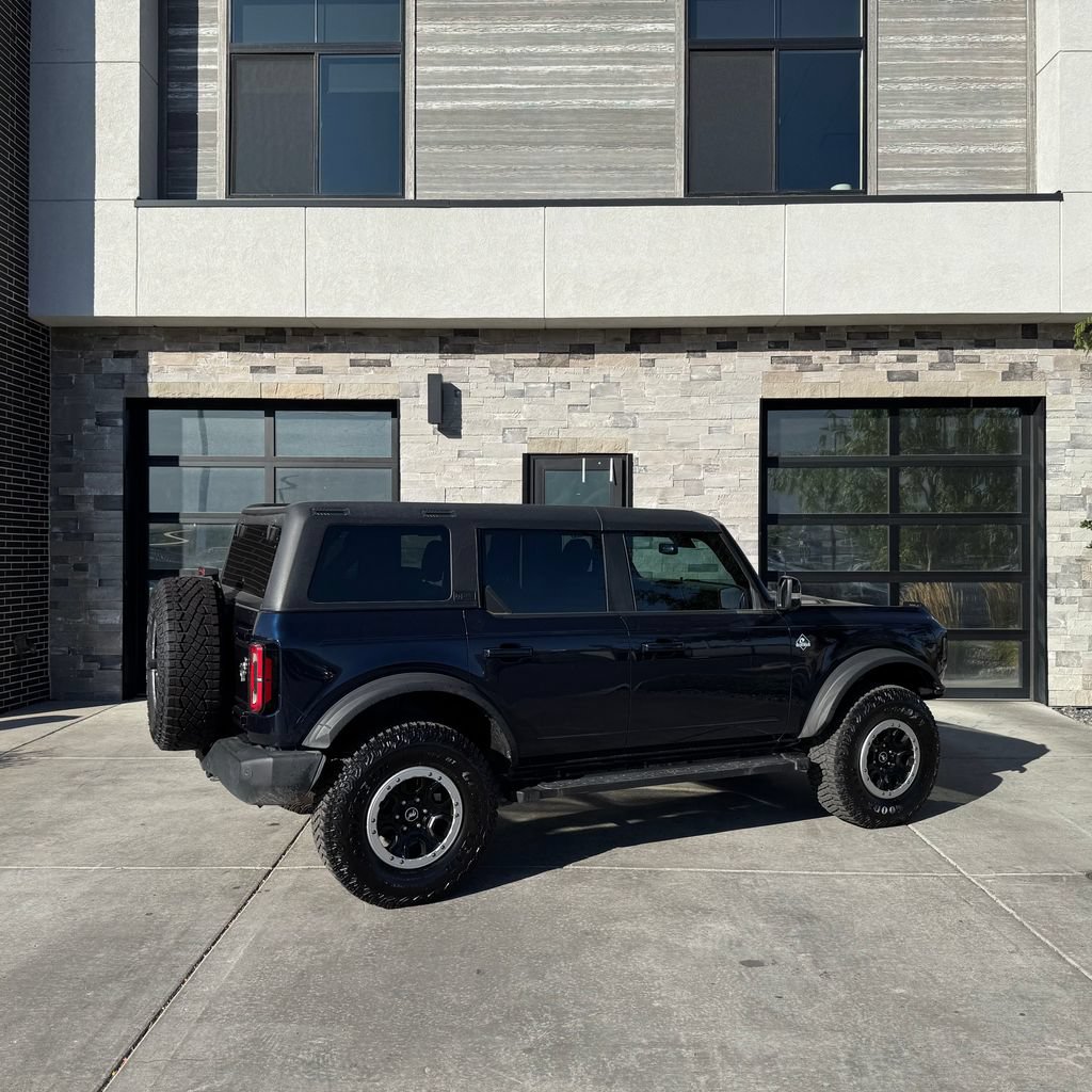 Used 2021 Ford Bronco Outer Banks w/ Sasquatch Package AWD/4WD image 3