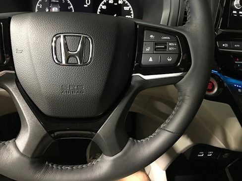 Used 2026 Honda Odyssey Elite image 24
