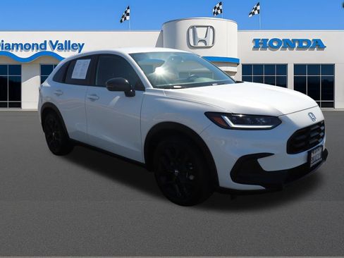 Used 2024 Honda HR-V Sport image 1