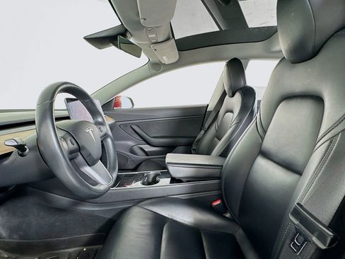 Used 2019 Tesla Model 3 Standard Range RWD image 9