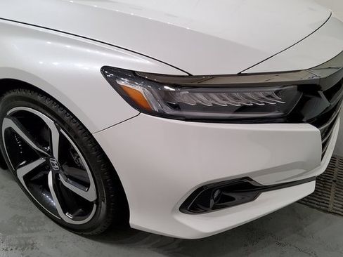 Used 2022 Honda Accord Sport image 8