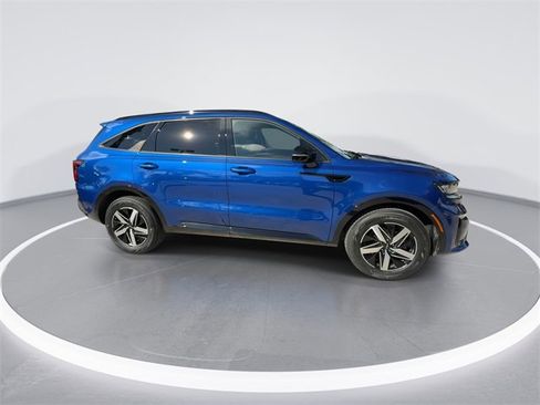 Used 2023 Kia Sorento EX image 9