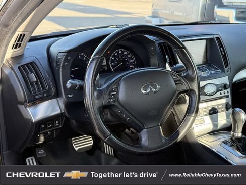 Used 2010 INFINITI G37 Convertible w/ Premium Pkg RWD image 12