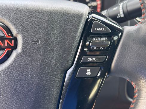 Used 2022 Nissan Frontier PRO-4X w/ Technology Package image 9