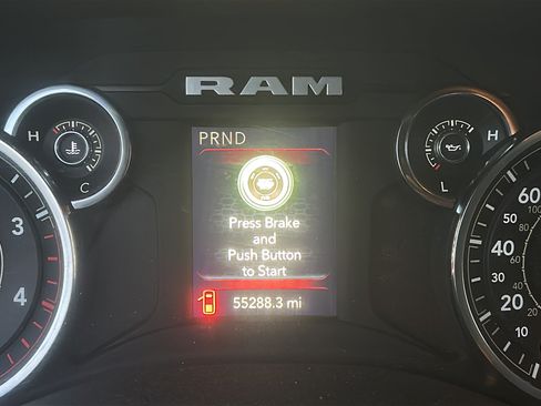 Used 2024 RAM 2500 Big Horn AWD/4WD image 9