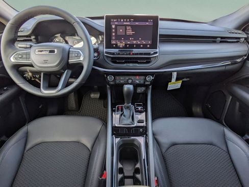 New 2026 Jeep Compass Latitude w/ Sun and Sound Group AWD/4WD image 15