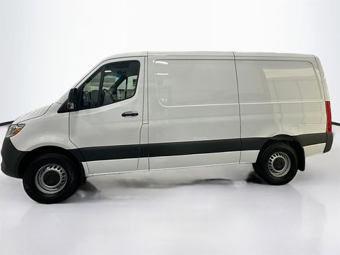 Certified 2025 Mercedes-Benz Sprinter 2500 image 5