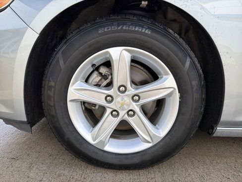 Certified 2023 Chevrolet Malibu LS image 12