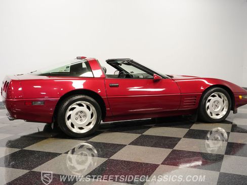 Used 1991 Chevrolet Corvette ZR-1 RWD image 14