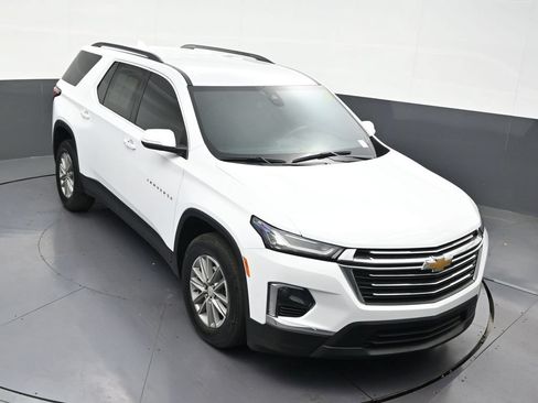 Used 2024 Chevrolet Traverse LT FWD image 23
