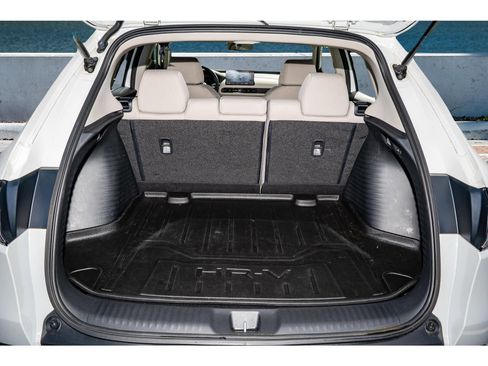 Certified 2023 Honda HR-V LX image 9