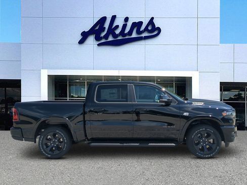 New 2026 RAM 1500 Big Horn AWD/4WD image 1