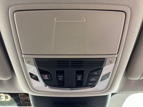 Certified 2025 Acura MDX w/ Technology Package FWD image 15