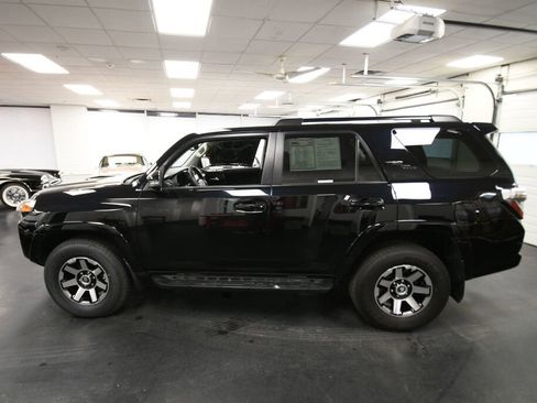 Certified 2023 Toyota 4Runner TRD Off-Road Premium image 4