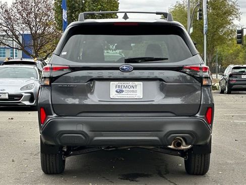New 2026 Subaru Forester Premium image 5