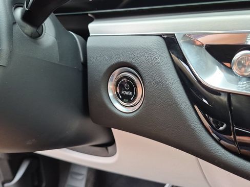 Certified 2024 Cadillac Lyriq Luxury AWD/4WD image 15
