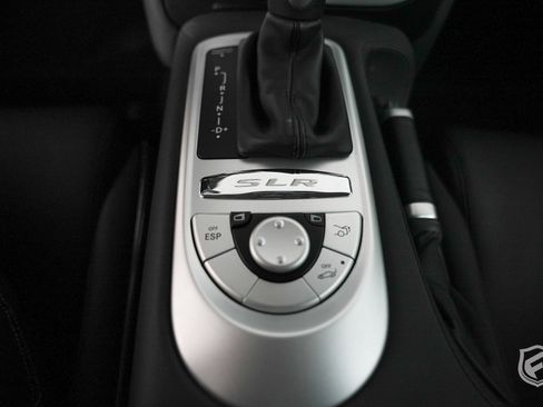 Used 2006 Mercedes-Benz SLR image 39