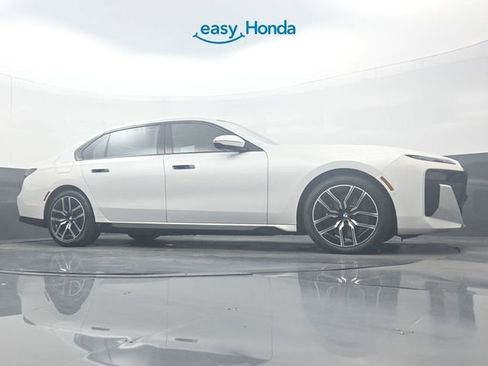 Used 2023 BMW 740i w/ Executive Package RWD image 27