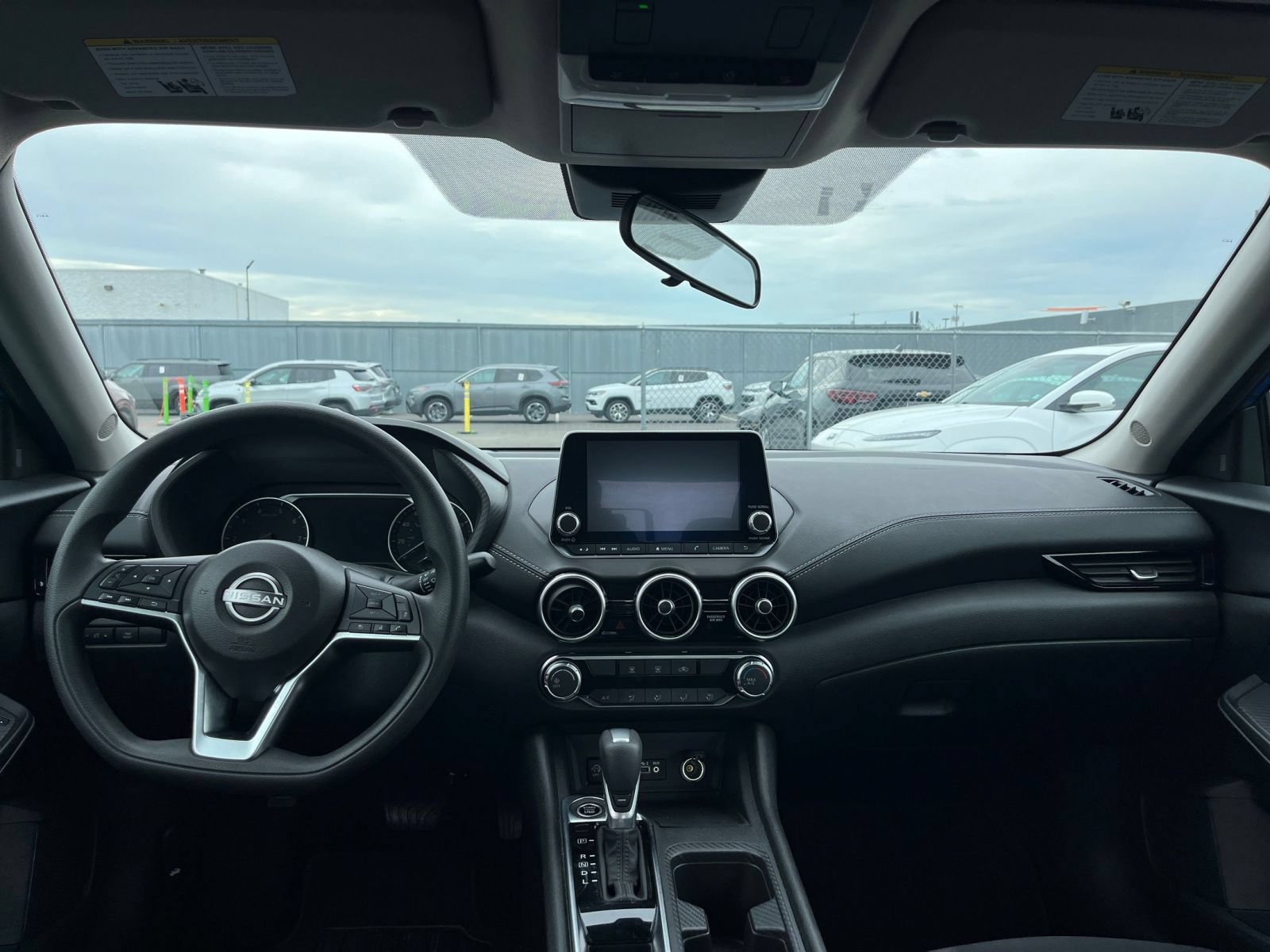 Used 2025 Nissan Sentra SV FWD image 31