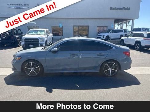Used 2024 Honda Civic Touring image 2