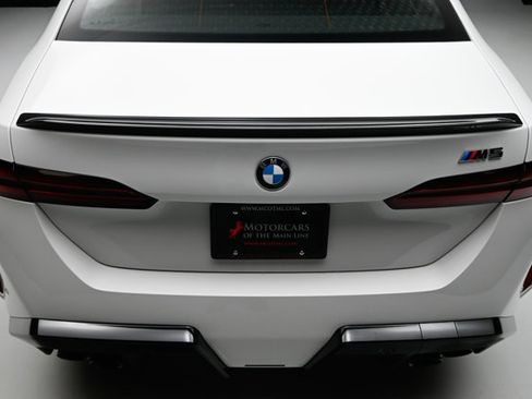 Used 2026 BMW M5 w/ Carbon Package image 31