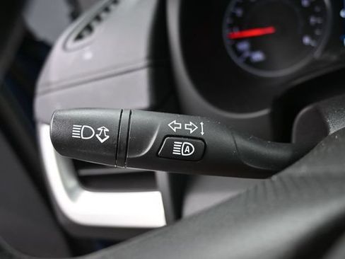 Used 2024 GMC Terrain SLE AWD/4WD image 27