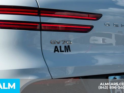 Used 2025 Genesis GV70 2.5T image 6