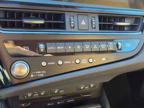 Used 2022 Lexus ES 350 w/ Premium Package FWD image 18