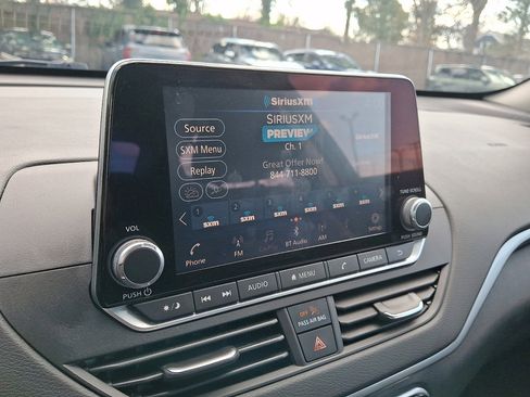 Used 2022 Nissan Altima 2.5 SV image 28