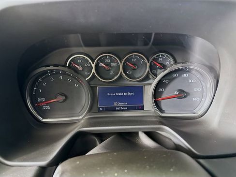 Used 2021 Chevrolet Suburban Z71 w/ Luxury Package image 15