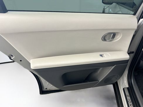 Used 2024 Hyundai Ioniq 5 SEL image 27