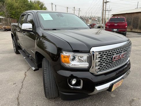 Used 2019 GMC Canyon Denali image 7
