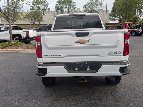 Certified 2024 Chevrolet Silverado 2500 High Country w/ High Country Premium Package image 8