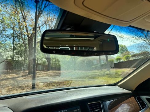 Used 2015 Hyundai Genesis 3.8 w/ Option Group 03 image 26