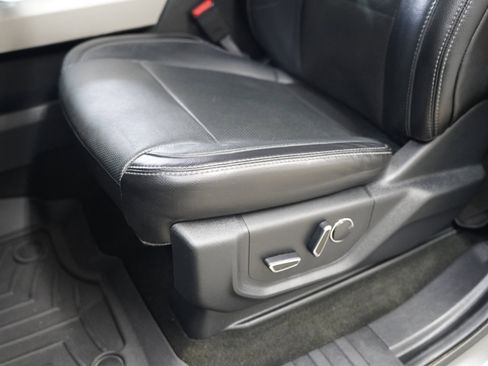 Used 2017 Ford F350 Lariat w/ Chrome Package image 26