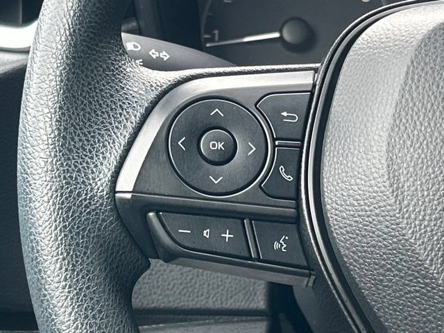 Used 2024 Toyota Corolla LE w/ LE Convenience Package FWD image 39