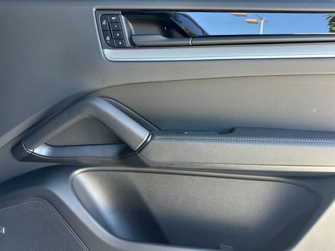 Certified 2026 Porsche Cayenne AWD/4WD image 19