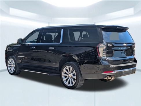 New 2025 Chevrolet Suburban Premier AWD/4WD image 4