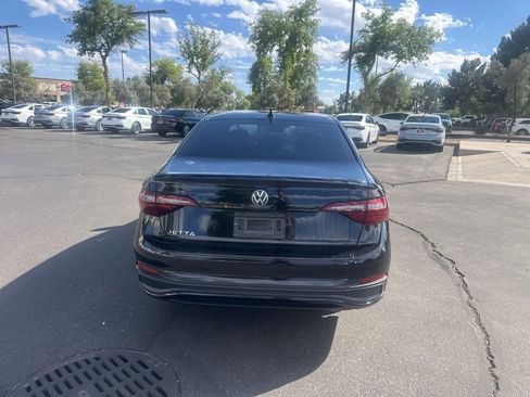 Used 2024 Volkswagen Jetta Sport image 6