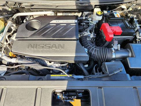 Certified 2023 Nissan Rogue SV image 17