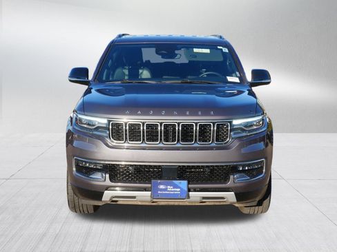 Used 2024 Jeep Wagoneer L Series II w/ Flexible Seating Group image 2