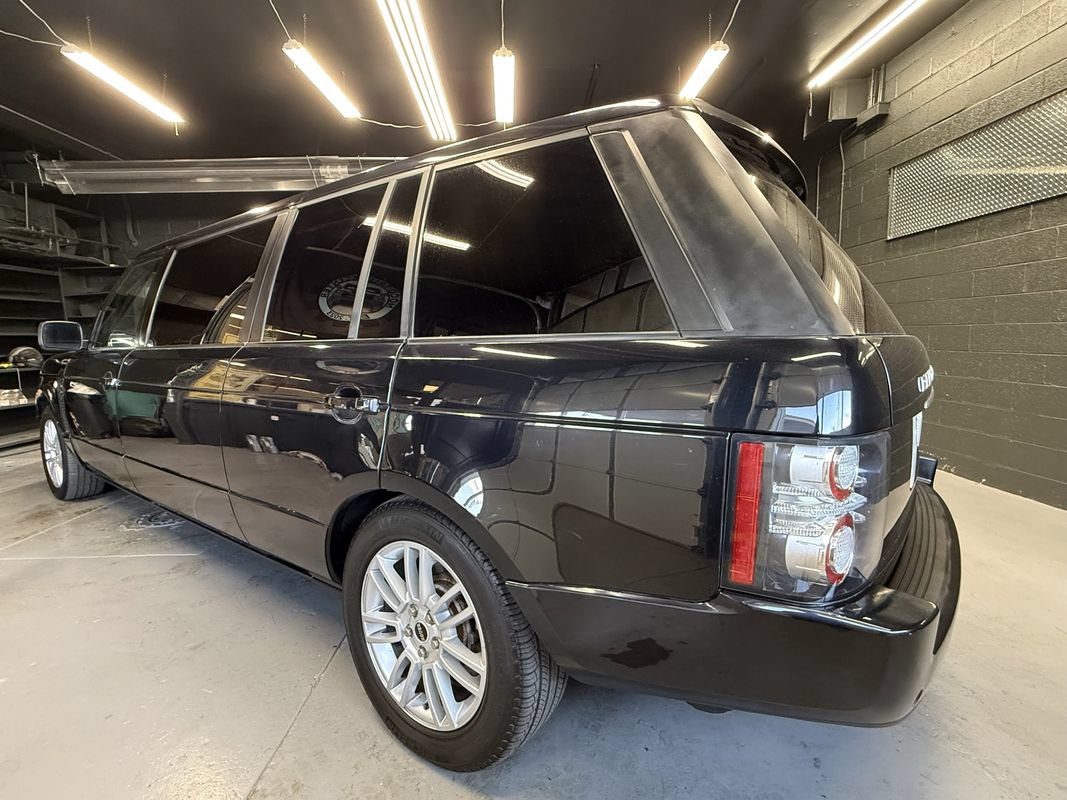 Used 2012 Land Rover Range Rover HSE AWD/4WD image 6