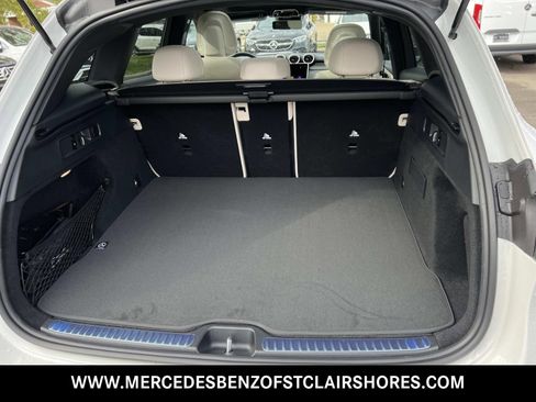 Used 2026 Mercedes-Benz GLC 300 4MATIC image 13